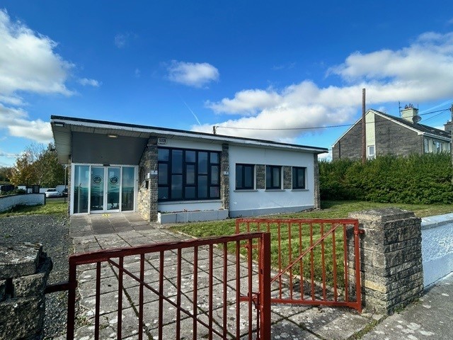 Rathangan Community Centre Photo 1